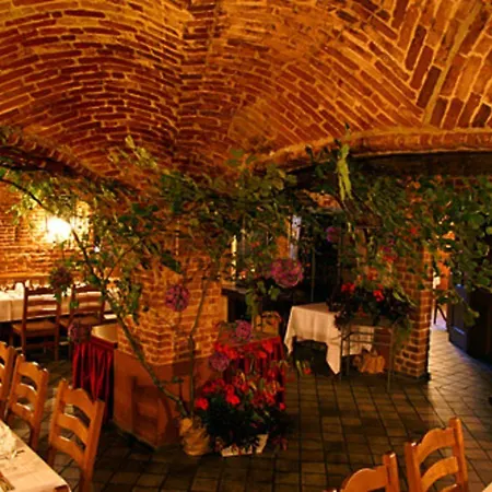 Burghotel Pass Отель 3*