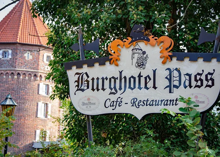 Hotel Burghotel Pass