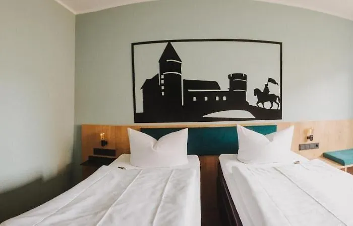 Burghotel Pass Otel 3*